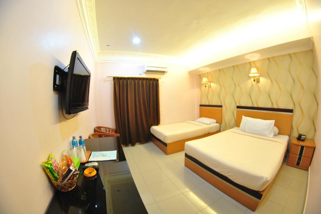 Hotel Panorama Tanjungpinang Zewnętrze zdjęcie